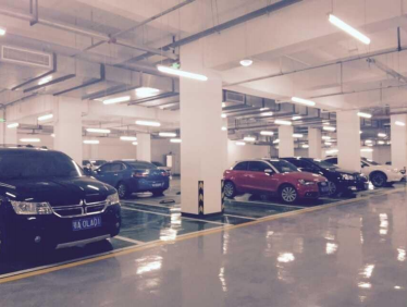 湖北省中医院地下停车场